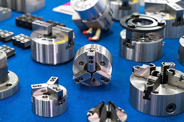 custom machining manufacturer